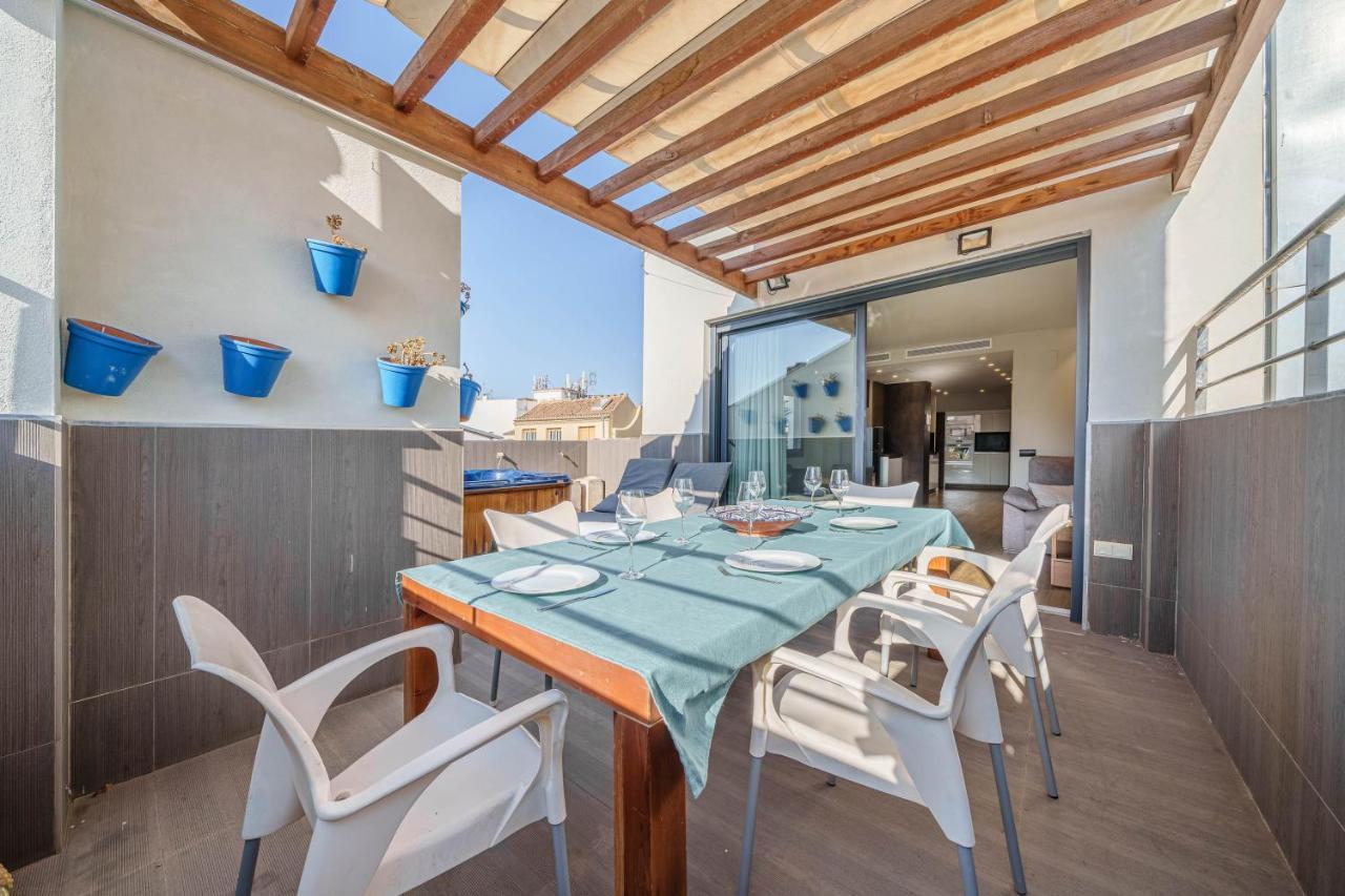 Apartamentos Gibralfaro Centro Малага Екстериор снимка