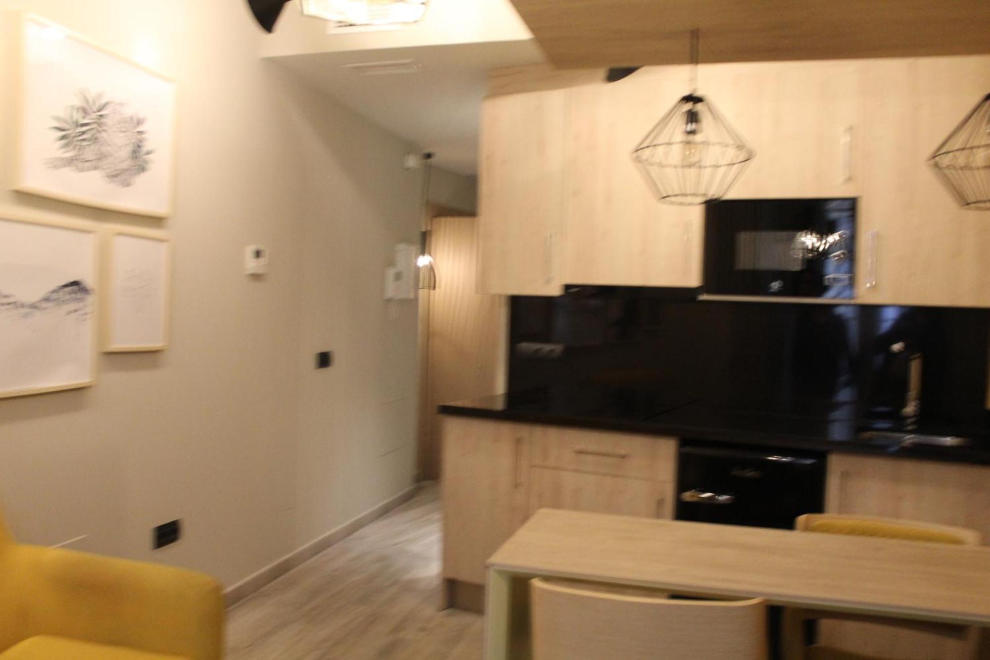 Apartamentos Gibralfaro Centro Малага Стая снимка