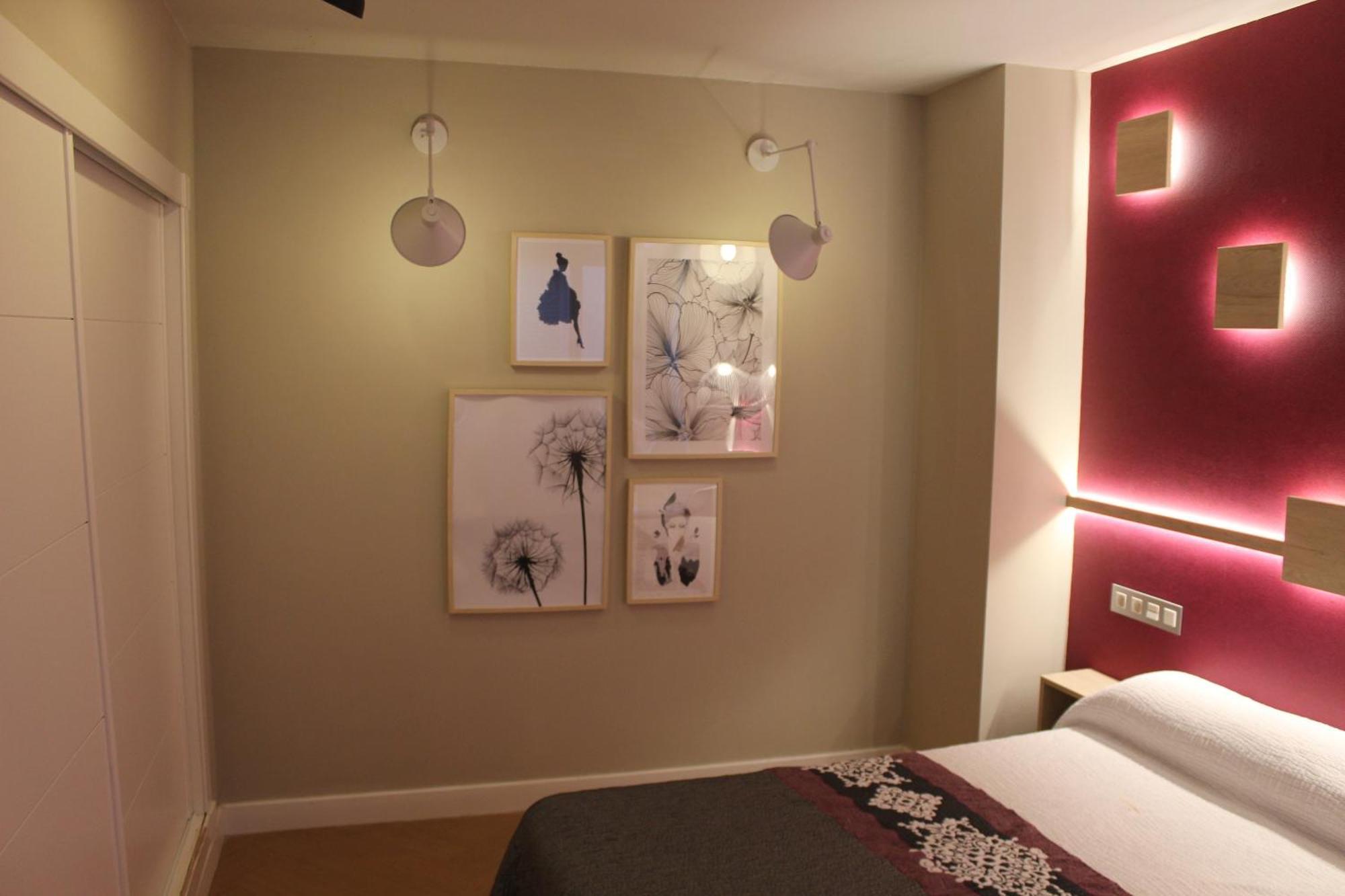 Apartamentos Gibralfaro Centro Малага Стая снимка